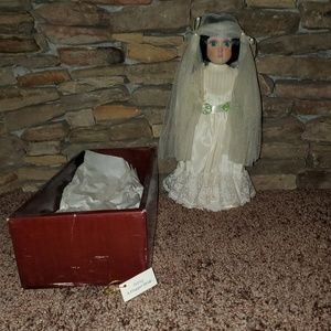 The Danbury Mint Betsy... A flapper bride